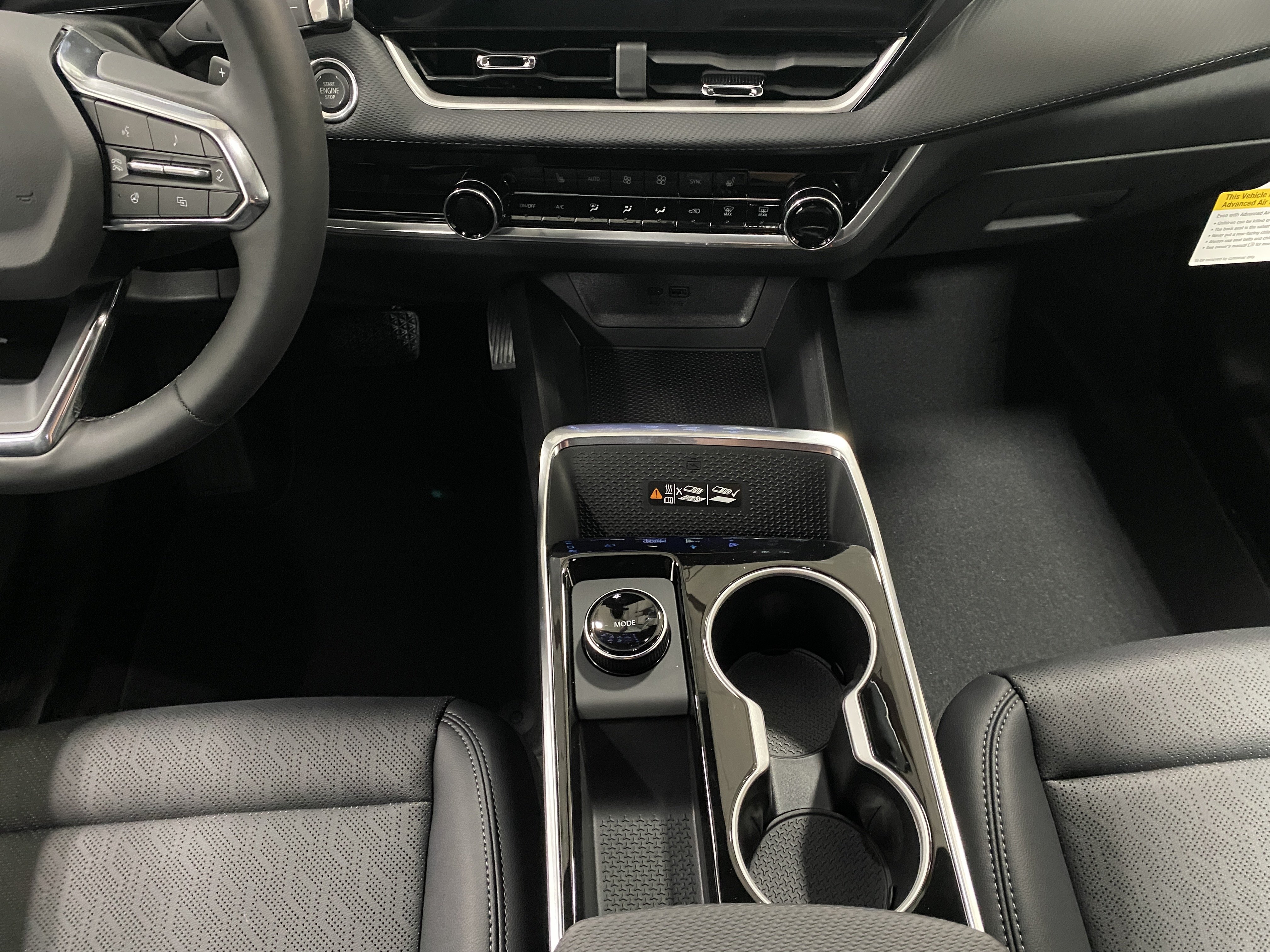 2027 Chevrolet Equinox LT - Photo 10
