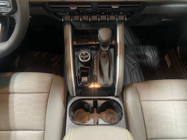 2026 Chevrolet Colorado ZR2 - Photo 11